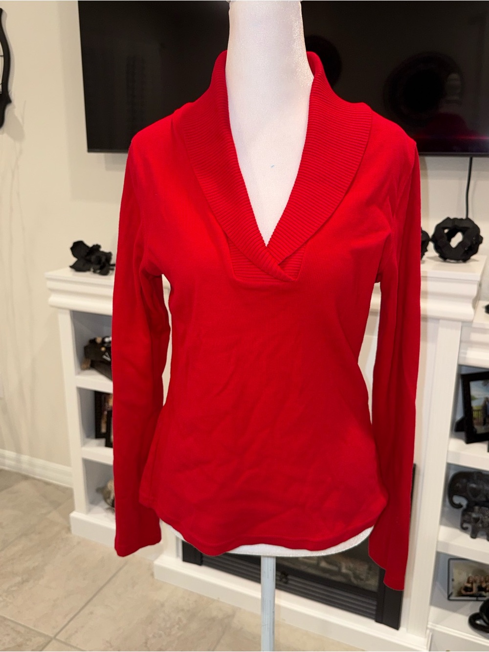 2 x 20$ Rafaella Red V-Neck Long Sleeve Sweater Size M